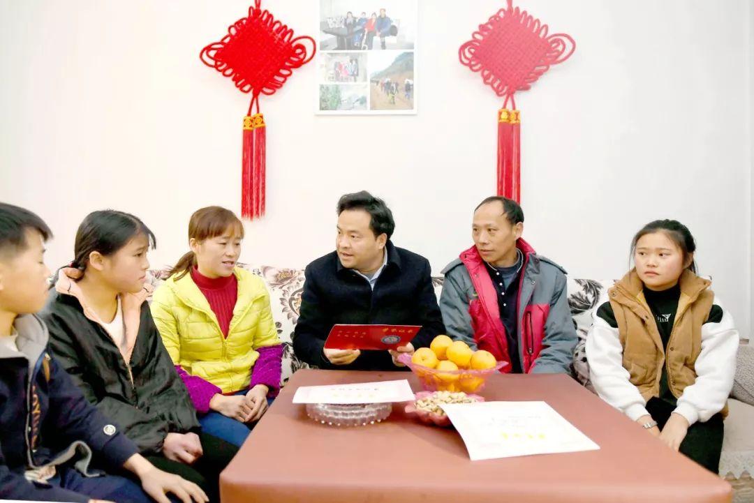 天平山上白云泉一四五码双头发是什么生肖请全面释义、解释与落实、构建解答解释落实